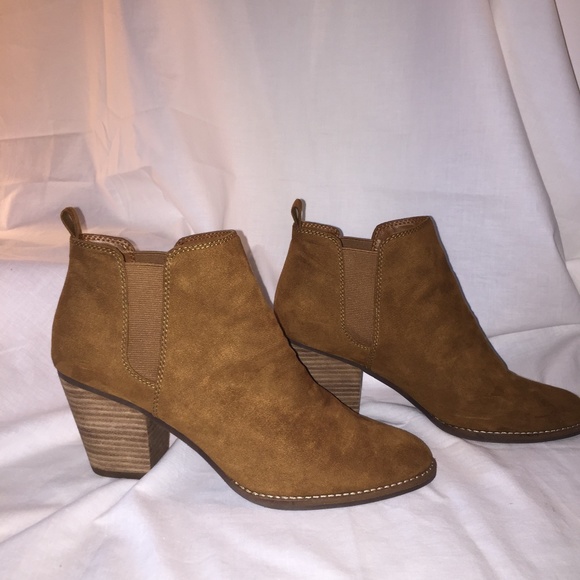 DV8 Dolce Vita Suede Ankle Boots/Booties - Picture 2 of 7